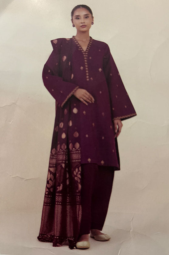 Sapphire 3 Piece Embroidered Zari Khaddar Suit